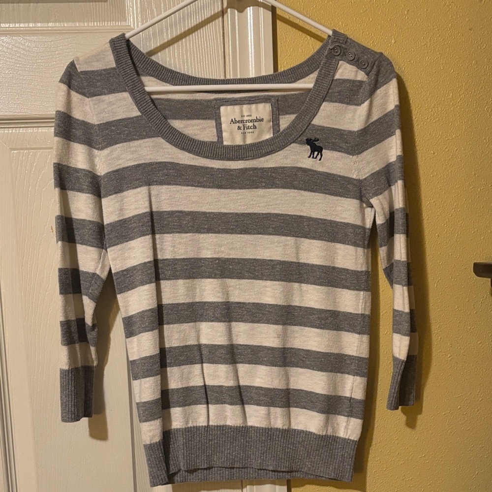 Abercrombie & Fitch Cream and Gray Striped Top